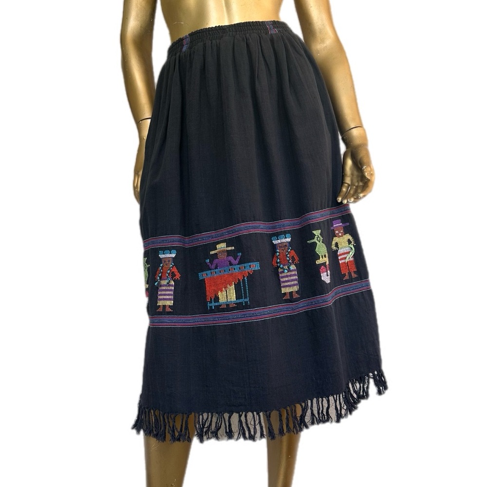 Vintage EK-CHUAH Guatemalan Ethnic Embroidered cotton Midi Skirt size S